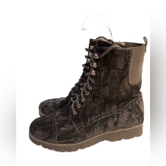 NWT Donald Pliner Combat Boots Size 8 - Picture 4 of 6